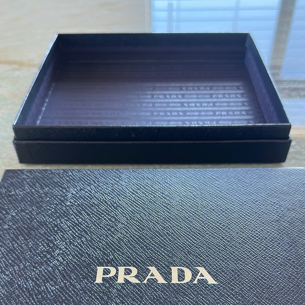 Prada Box - Picture 4 of 5